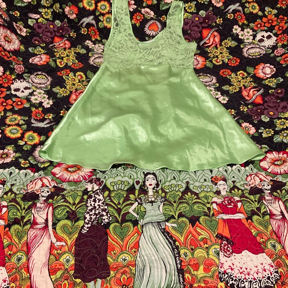 Lime-a-licious 🍋🟩 Y2K Victoria's Secret mini negligee/dress - Picture 6 of 10